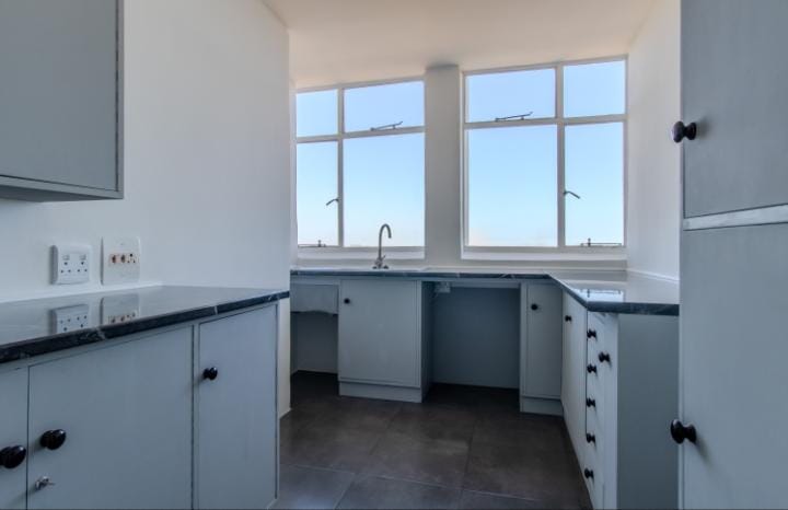 2 Bedroom Property for Sale in Bellville Central Western Cape